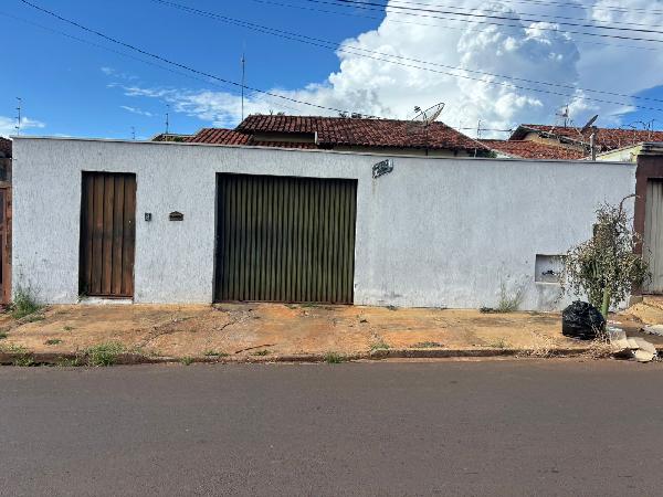 RUA FLORIPES DE ALMEIDA MENDOCA, N. 219, LT 16A QD 265