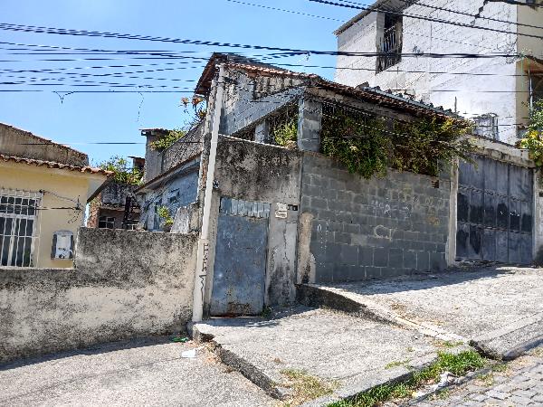 RUA CAPARAO, N. 33-F, CS 05
