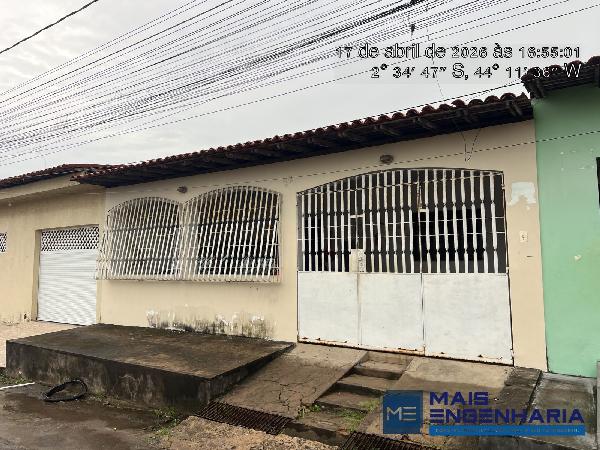 RUA 37, N. 32, QD 38