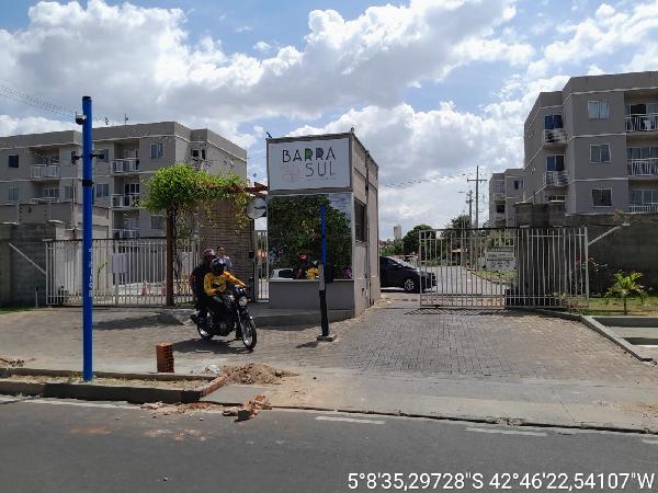 RUA DOUTORA FRANCISCA MASCARENHAS, N. 4390, Apto 105, BL 06 TIPO B PAV 1º