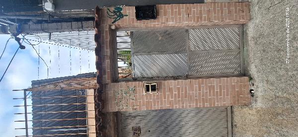 RUA PROPICIA, N. 76, FUNDOS