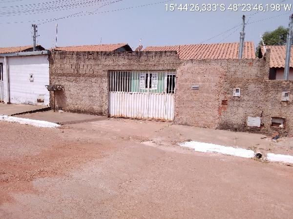 RUA 16, N. SN, QD 15, LT 02