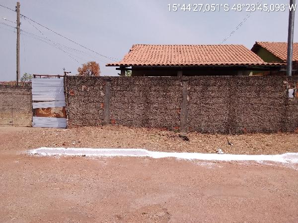 RUA 15, N. SN, QD 16, LT 11