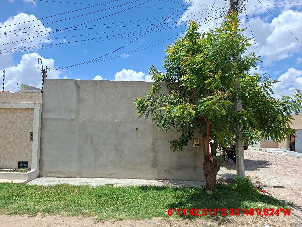 RUA MANU FERREIRA, N. 02,