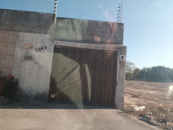 RUA ZULEIDE BEZERRA DE CARVALHO, N. 1080, LT 215-A, QD 112