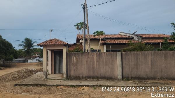 RUA CHUVA DE OURO, N. S/N, CS 04 QD 08 LT 220