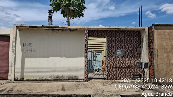 RUA 8, N. SN, LT 42