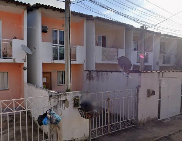 RUA CAPITÃO ALENCAR BATISTA DE CARVALHO, N. 82, CASA 13