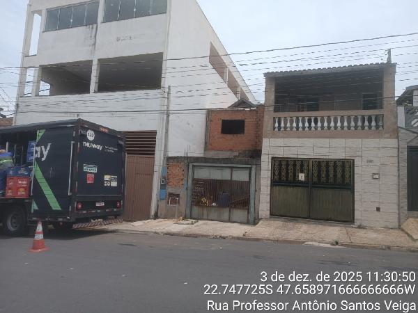 RUA PROFESSOR ANTONIO SANTOS VEIGA, N. 300, PARTE DO LOTE 123