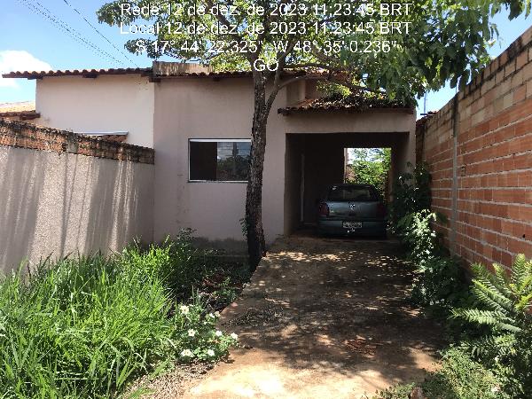RUA CL 5, N. 194, QD 08 LT 40-A
