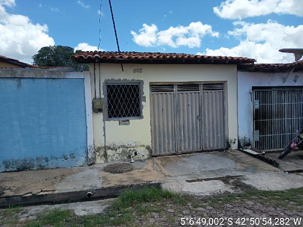 RUA 1ª, N. 305, QD 102 LT 10