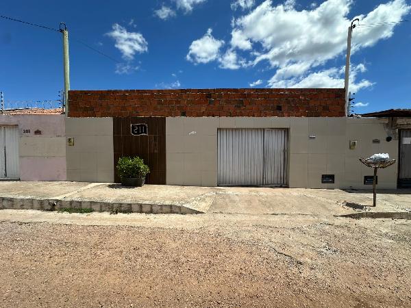 RUA JEEP, N. 211, QD 39 LT 05