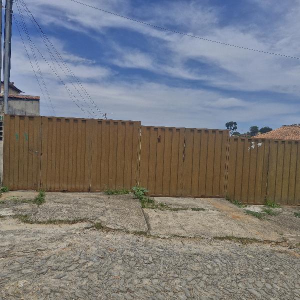 RUA PRESIDENTE EURICO GASPAR, N. 11A, CS 02