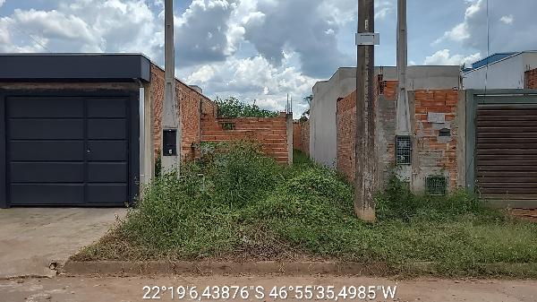 RUA JANDYRA FERREIRA ROSSI, N. SN, LT ÀREA 02, QD H, LOT PANTANAL