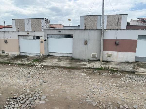 RUA BEIJA FLOR, N. 153, LT 04 QD 01