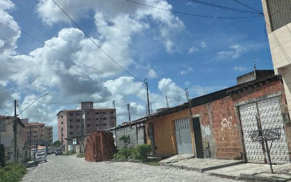 RUA 1, N. SN, QD 15 LT 12-A E B1