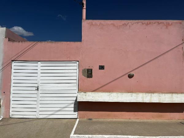 RUA SOFIA SIMOES DE MACEDO, N. 82, CS 02 LT 01 QD H4