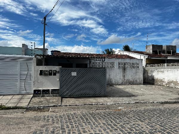 RUA HERMENEGILDO GOMES, N. 185-3, LT 10 QD 05