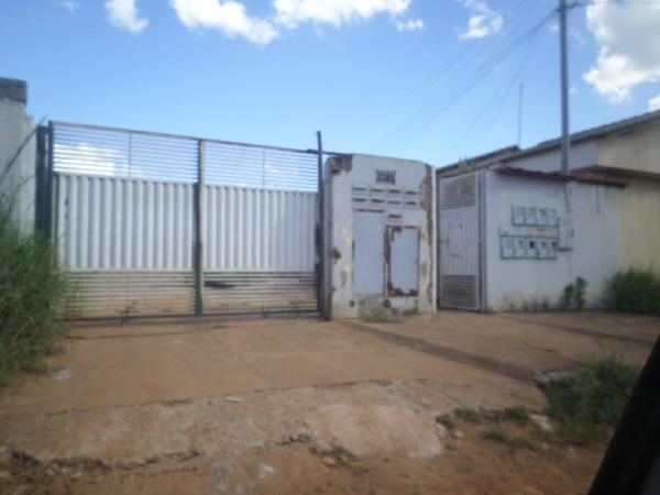 RUA 370, N. 1, CS 01 QD 569 LT 18