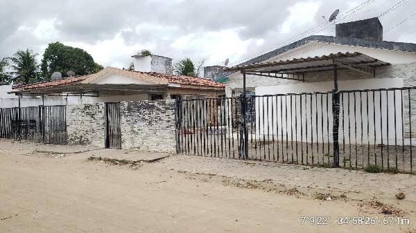 RUA JOAO DUARTE, N. 260, CS 104