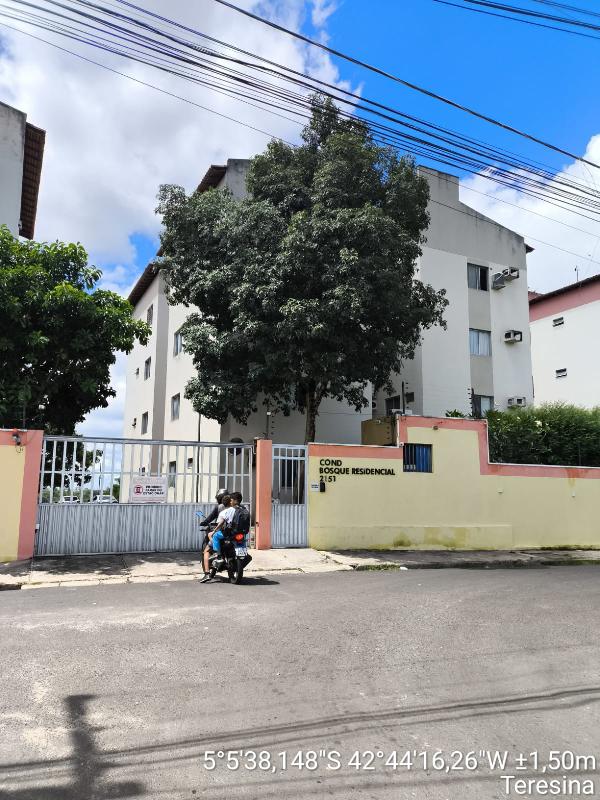 RUA CARLOTINHA BRITO, N. 2151, Apto 103, BL 03