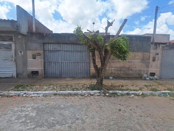 RUA LUIZ SOLANO, N. SN, CS 04 QD 09 LT 164 A 167