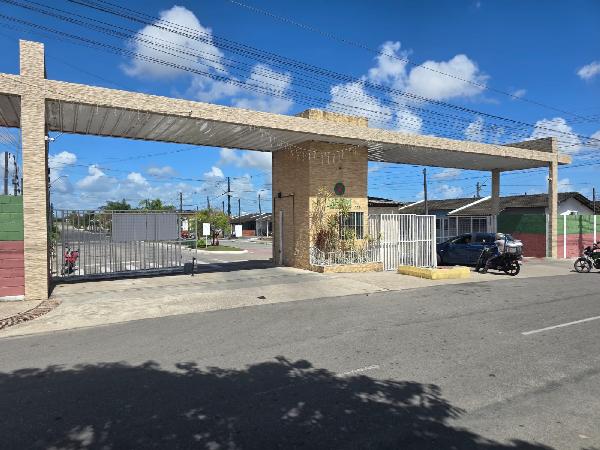AVENIDA D, N. 175, CS 16 QD C TIPO 02
