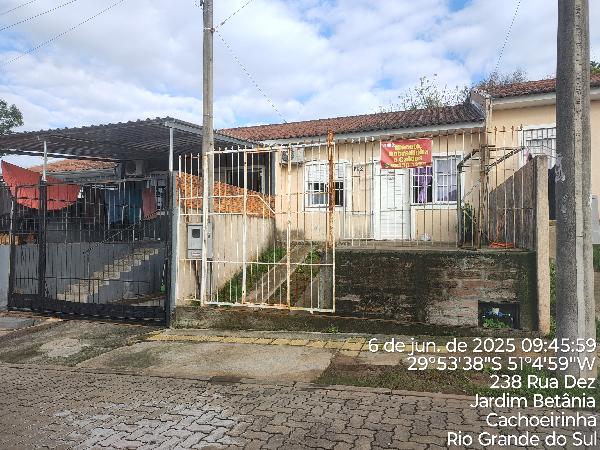 ESTRADA DOS CAPISTRANOS, N. 238, CS 02 LT 7 QD B