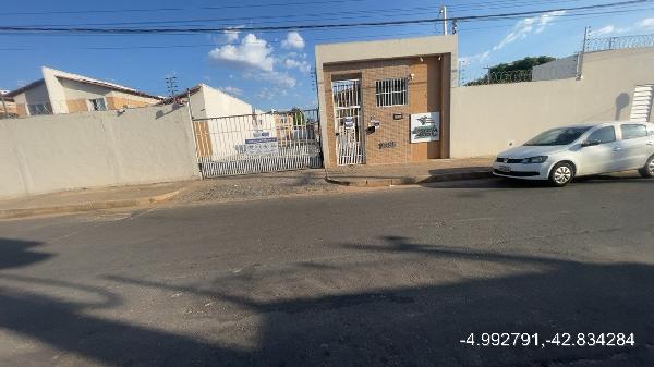 RUA MARIA MIRTO DE SA, N. 2165, CS 37 D3