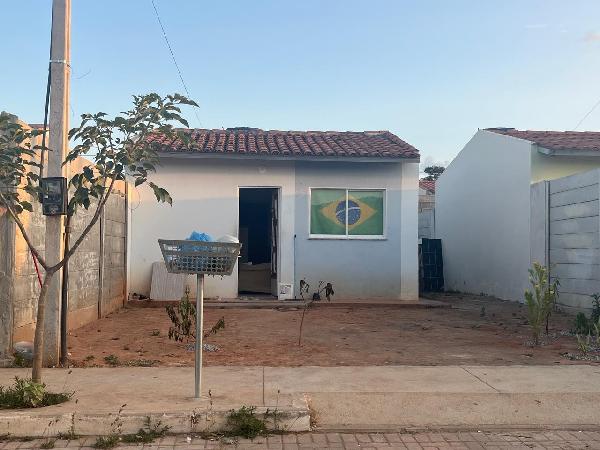 RUA ROSELI MARIA DE LIRA SILVA (ANTIGA R PROJETADA, N. 55, LT 14 QD 43